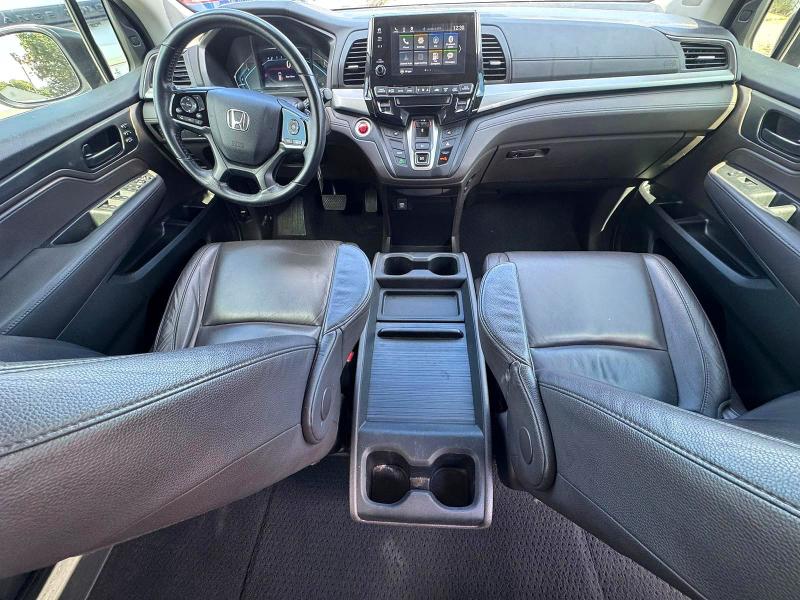 Photo 9 from auction – 2018 HONDA ODYSSEY with VIN 5FNRL6H73JB062868
