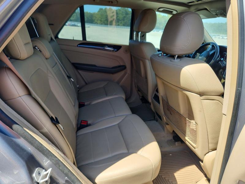 Photo 11 from auction – 2015 MERCEDES-BENZ ML with VIN 4JGDA5JBXFA479327