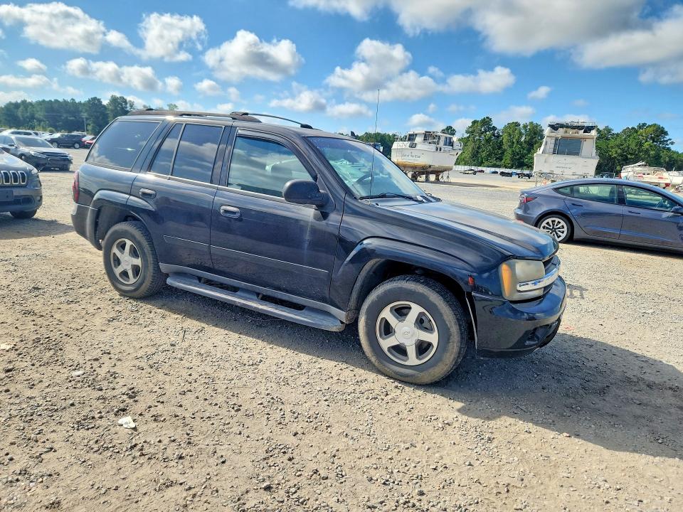 Photo 4 from auction – 2006 CHEVROLET TRAILBLAZER with VIN 1GNDS13S062114714
