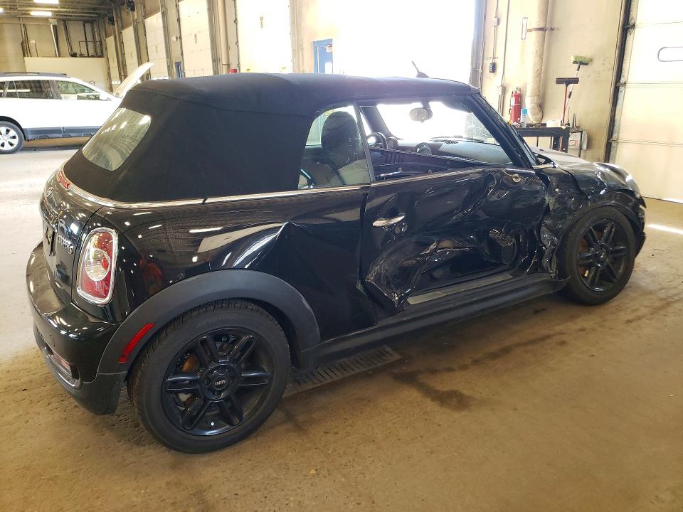 Photo 3 from auction – 2015 MINI COOPER with VIN WMWZP3C5XFT299111