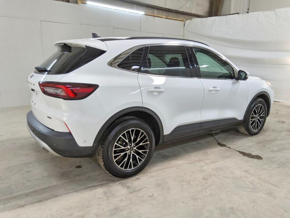 Zdjęcie 3 z aukcji – 2023 FORD ESCAPE z VIN 1FMCU0E19PUA64796