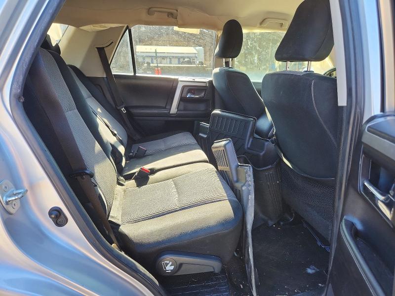 Photo 11 from auction – 2015 TOYOTA 4RUNNER with VIN JTEZU5JR8F5093623