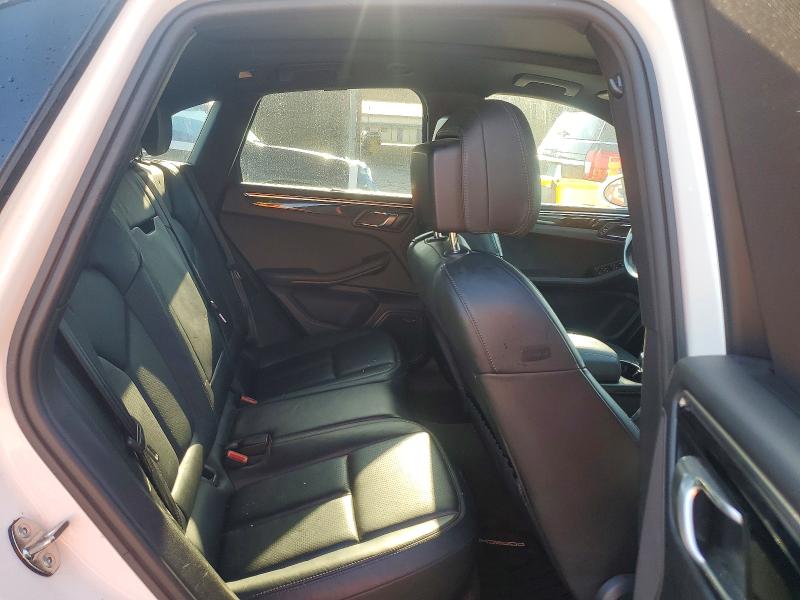 Photo 10 from auction – 2015 PORSCHE MACAN with VIN WP1AB2A50FLB59112