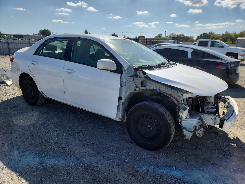 Снимка 4 от търг – 2011 TOYOTA COROLLA с VIN JTDBU4EE7B9155166