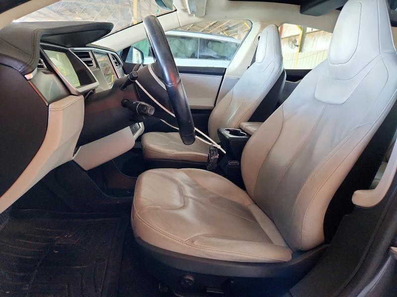 Photo 7 from auction – 2013 TESLA MODEL S with VIN 5YJSA1CNXDFP27222