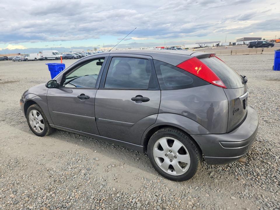 Фото 2 с аукциона – 2002 FORD FOCUS с VIN 3FAHP37382R219202