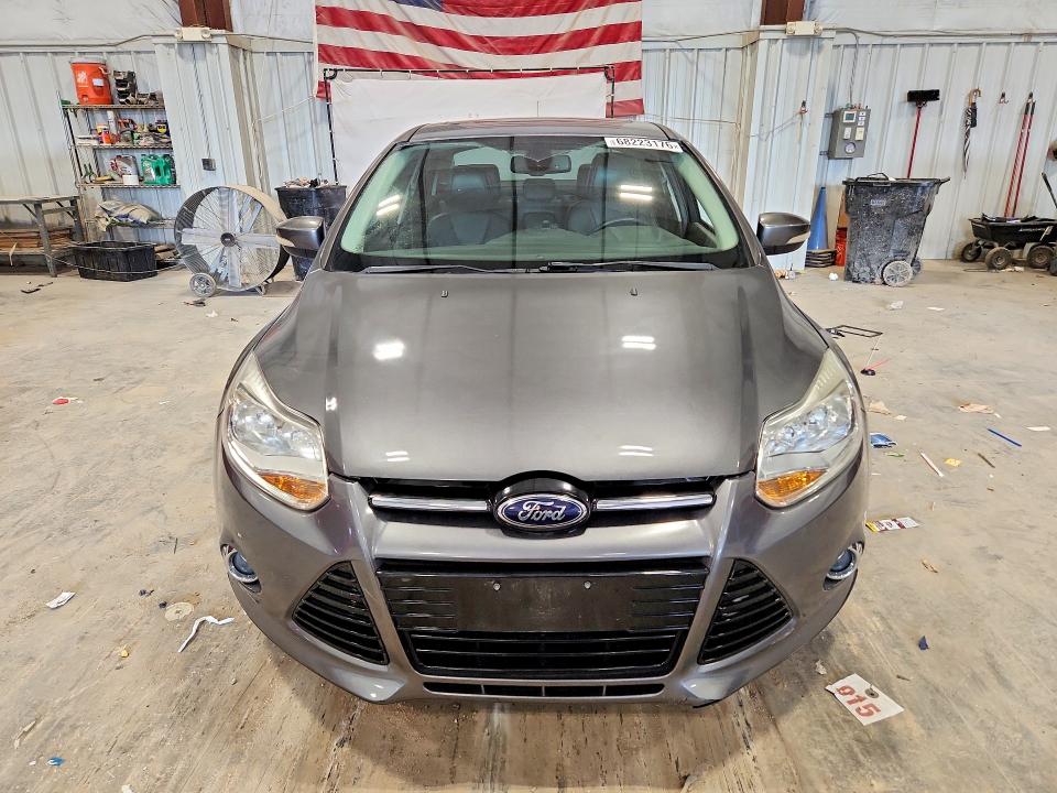 Zdjęcie 5 z aukcji – 2012 FORD FOCUS z VIN 1FAHP3H21CL421756