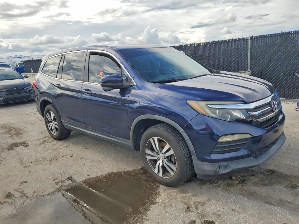 Снимка 4 от търг – 2018 HONDA PILOT с VIN 5FNYF5H38JB008640