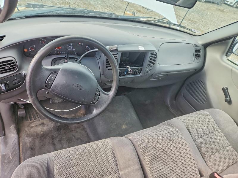 صورة رقم 8 من المزاد - 2002 FORD F150 مع VIN 1FTRF172X2KC00555