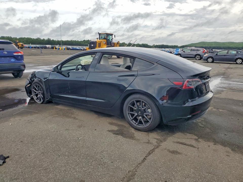 Foto 2 de la subasta – 2023 TESLA MODEL 3 con VIN 5YJ3E1EA1PF672392