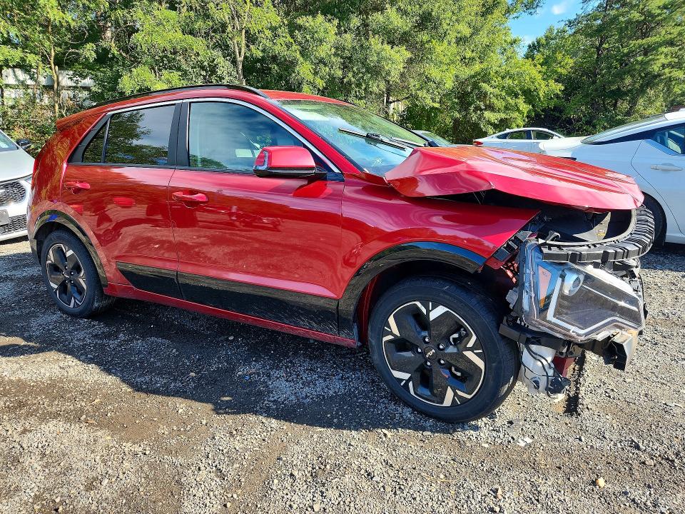 Photo 4 from auction – 2023 KIA NIRO with VIN KNDCR3L12P5026427