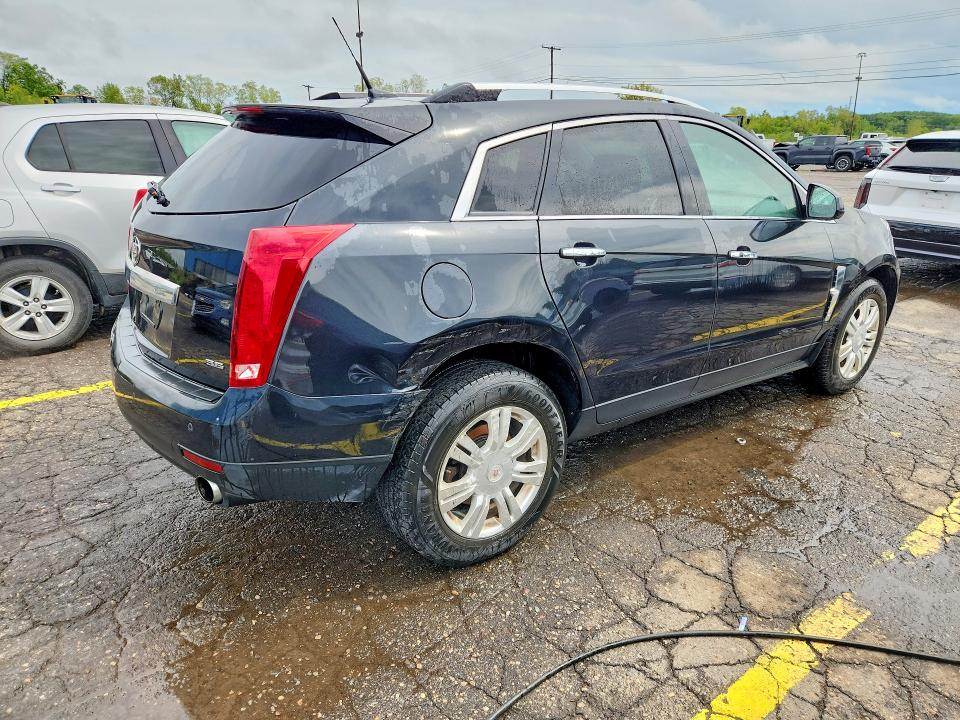Photo 3 from auction – 2012 CADILLAC SRX with VIN 3GYFNDE37CS582420