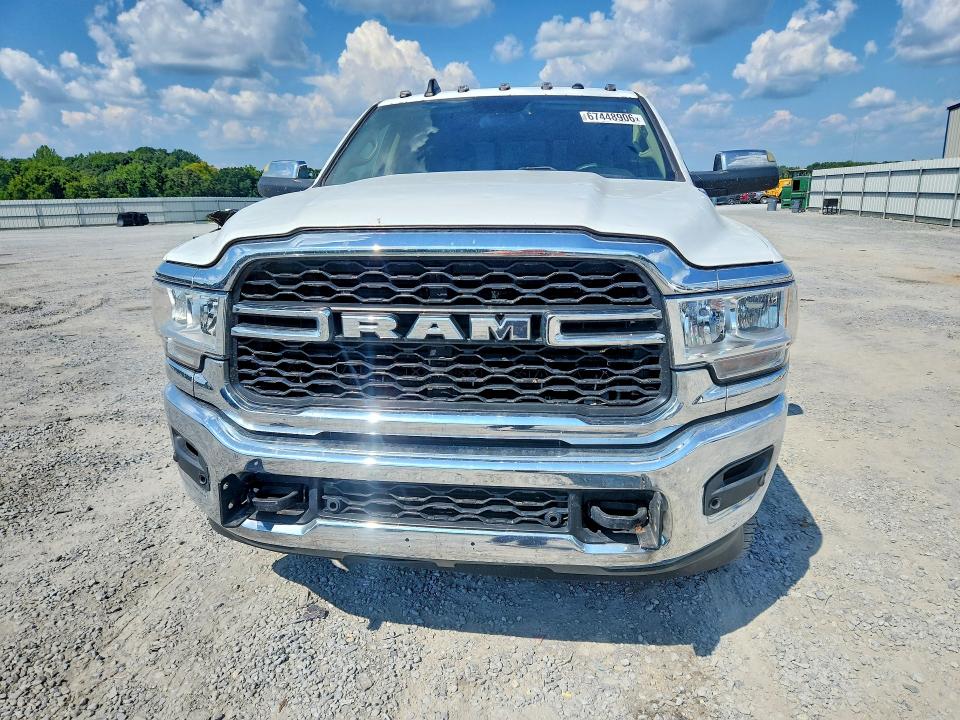 Photo 5 from auction – 2020 RAM 2500 with VIN 3C6UR5CL4LG123835