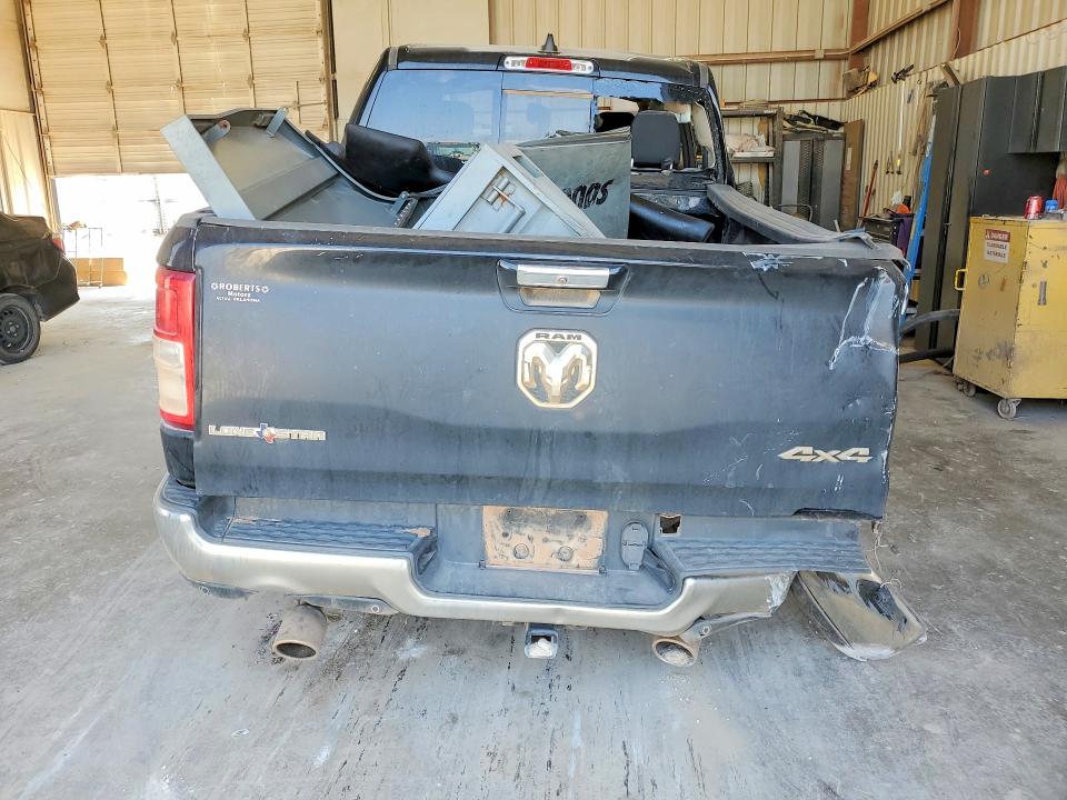 صورة رقم 6 من المزاد - 2019 RAM 1500 مع VIN 1C6SRFFT2KN659844