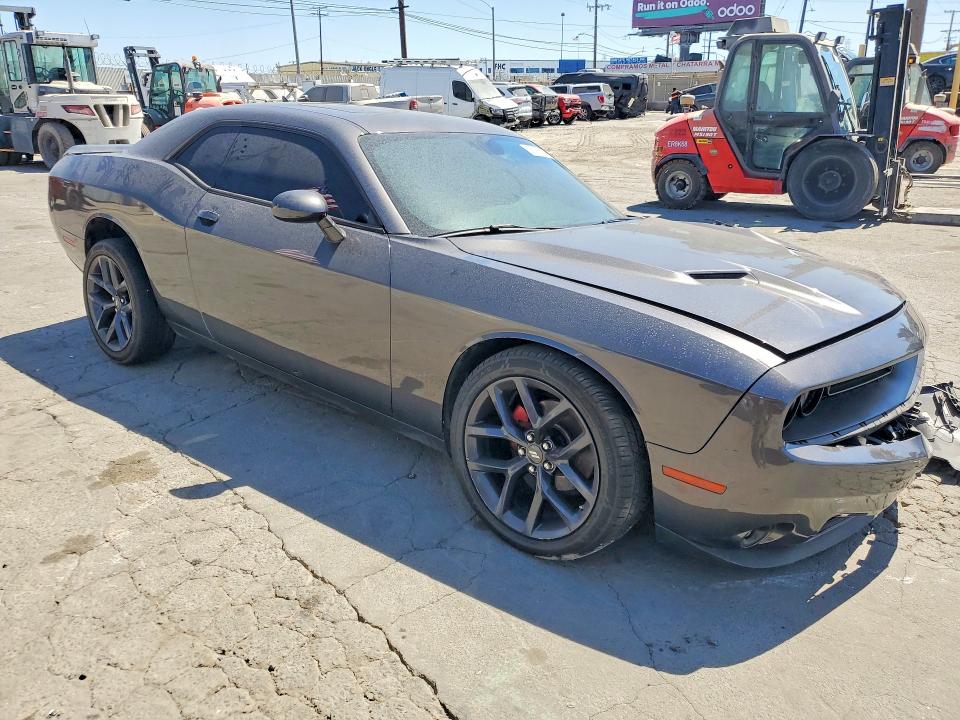 Снимка 4 от търг – 2022 DODGE CHALLENGER с VIN 2C3CDZAGXNH242576