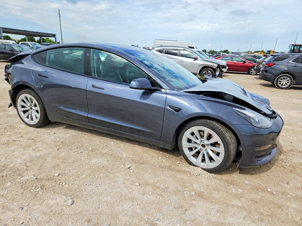 صورة رقم 4 من المزاد - 2022 TESLA MODEL 3 مع VIN 5YJ3E1EAXNF370306