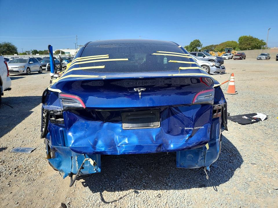Снимка 6 от търг – 2023 TESLA MODEL Y с VIN 7SAYGDEE3PA086541