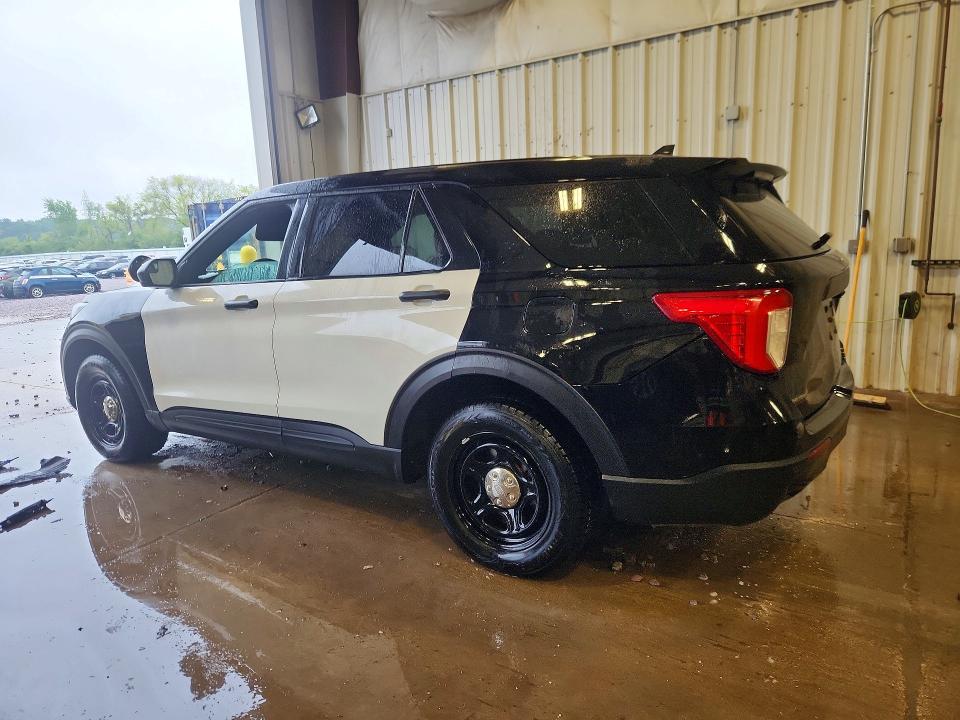 Photo 2 from auction – 2021 FORD EXPLORER with VIN 1FM5K8AW3MNA07238