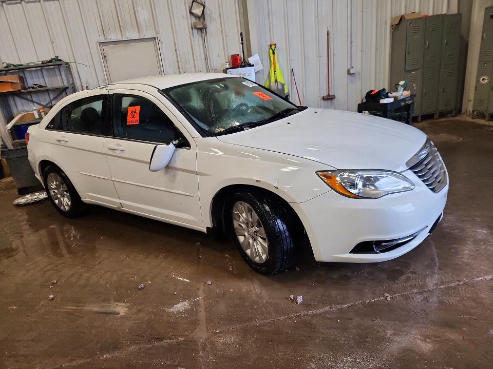 Photo 4 from auction – 2012 CHRYSLER 200 with VIN 1C3CCBAB8CN246628