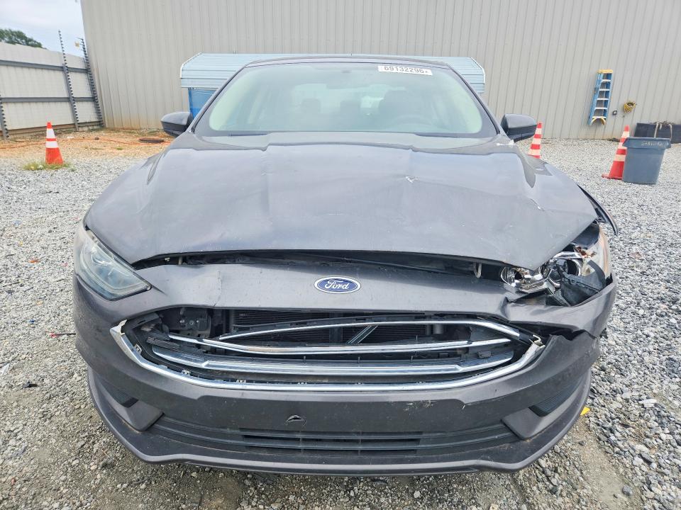Photo 5 from auction – 2017 FORD FUSION with VIN 3FA6P0H70HR226323