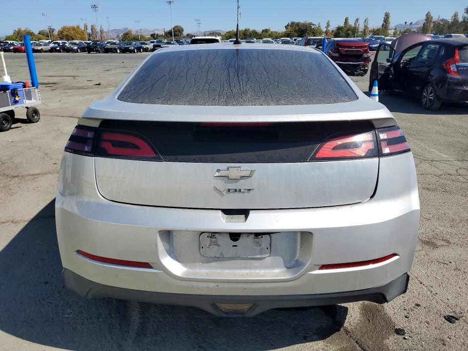Photo 6 from auction – 2013 CHEVROLET VOLT with VIN 1G1RE6E47DU127679