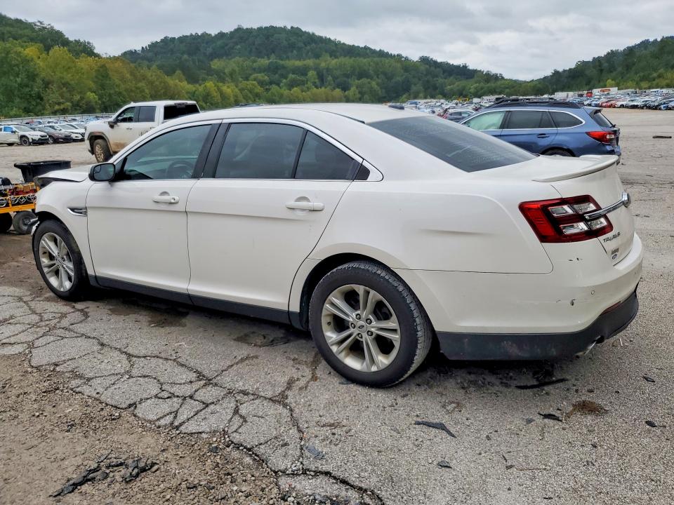 صورة رقم 2 من المزاد - 2018 FORD TAURUS مع VIN 1FAHP2H81JG108940