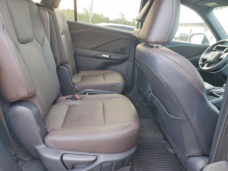 Photo 11 from auction – 2024 LEXUS TX 350 with VIN 5TDAAAB69RS012070