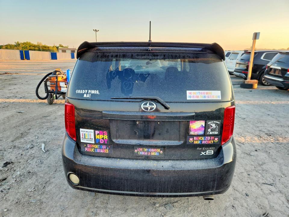 Photo 6 from auction – 2010 SCION XB with VIN JTLZE4FE4A1107376