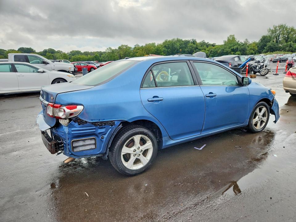 Photo 3 from auction – 2013 TOYOTA COROLLA with VIN 5YFBU4EE5DP219038