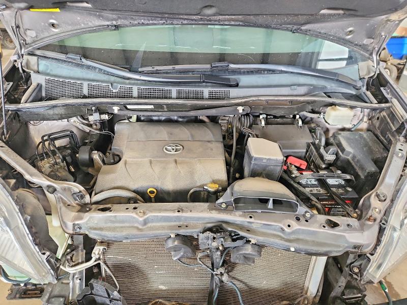 Photo 12 from auction – 2013 TOYOTA SIENNA with VIN 5TDKK3DC0DS294088