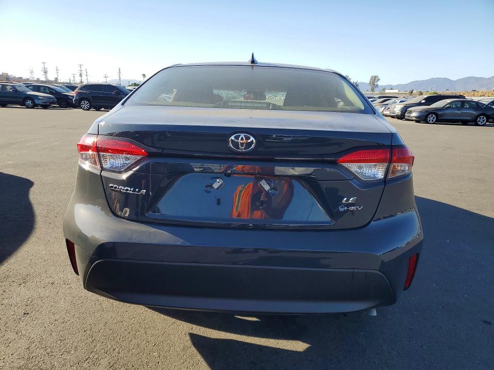 Снимка 6 от търг – 2026 TOYOTA COROLLA HYBRID с VIN JTDBCMFE0T3137694