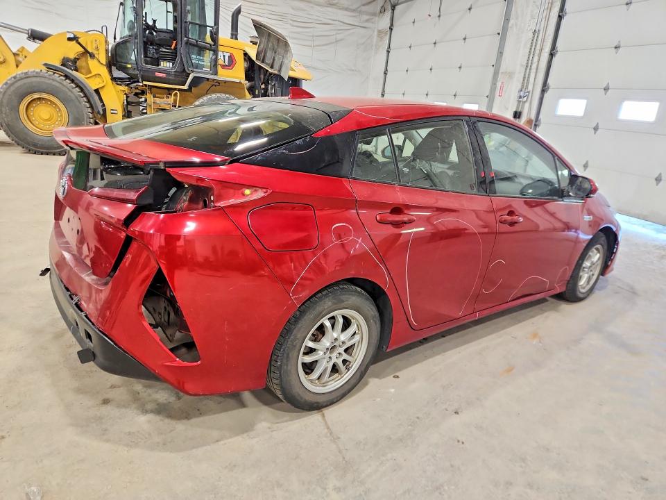 Photo 3 from auction – 2017 TOYOTA PRIUS PRIME with VIN JTDKARFPXH3018417