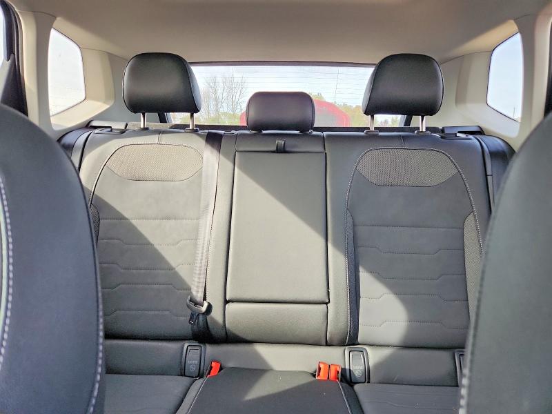 Снимка 10 от търг – 2025 VOLKSWAGEN TAOS с VIN 3VV2C7B24SM051817