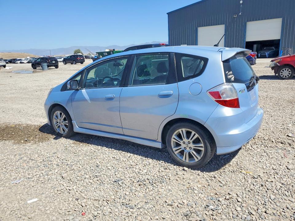 Photo 2 from auction – 2010 HONDA FIT with VIN JHMGE8H46AC027398