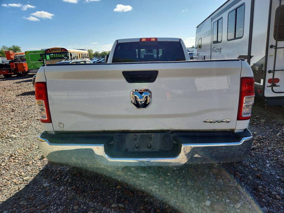 Foto 6 de la subasta – 2022 RAM 3500 con VIN 3C63RRGL4NG426565