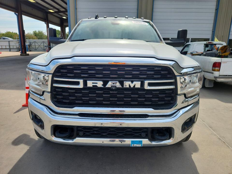 Photo 5 from auction – 2022 RAM 5500 with VIN 3C7WRNFL3NG150348