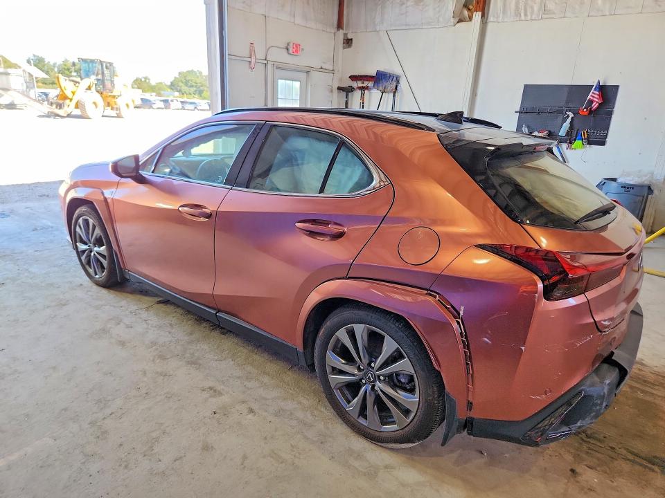 Photo 2 from auction – 2025 LEXUS UX 300H with VIN JTHYBJAH1S2013966