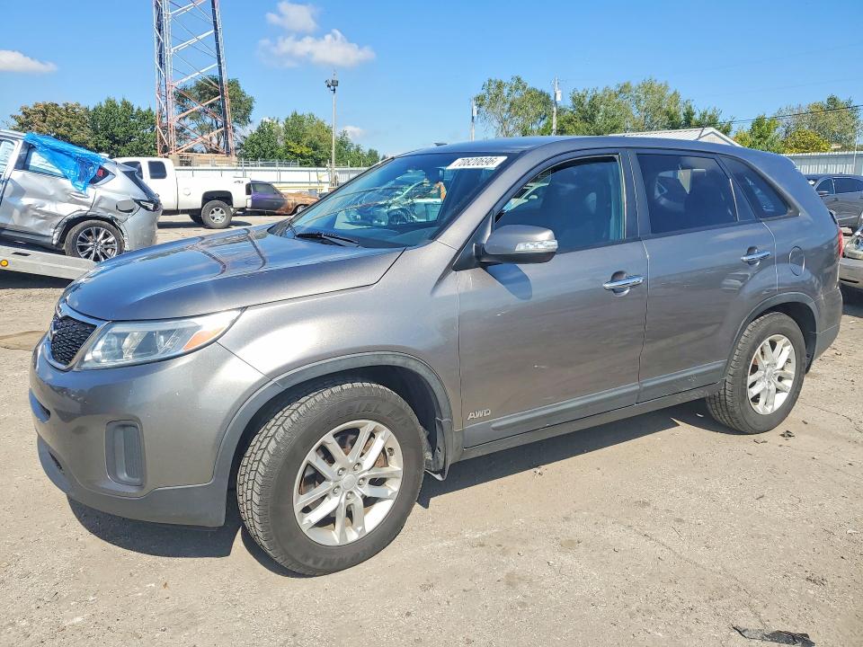 KIA SORENTO 2015 с VIN 5XYKTCA64FG552351 - Фото с аукциона