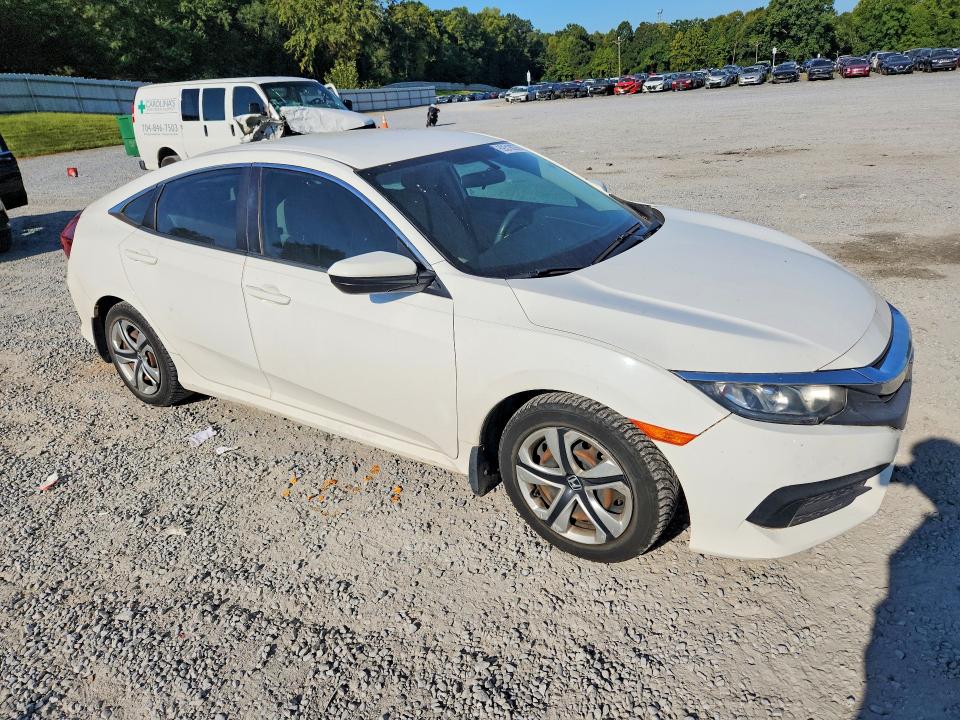 Снимка 4 от търг – 2018 HONDA CIVIC с VIN 2HGFC2F56JH512053
