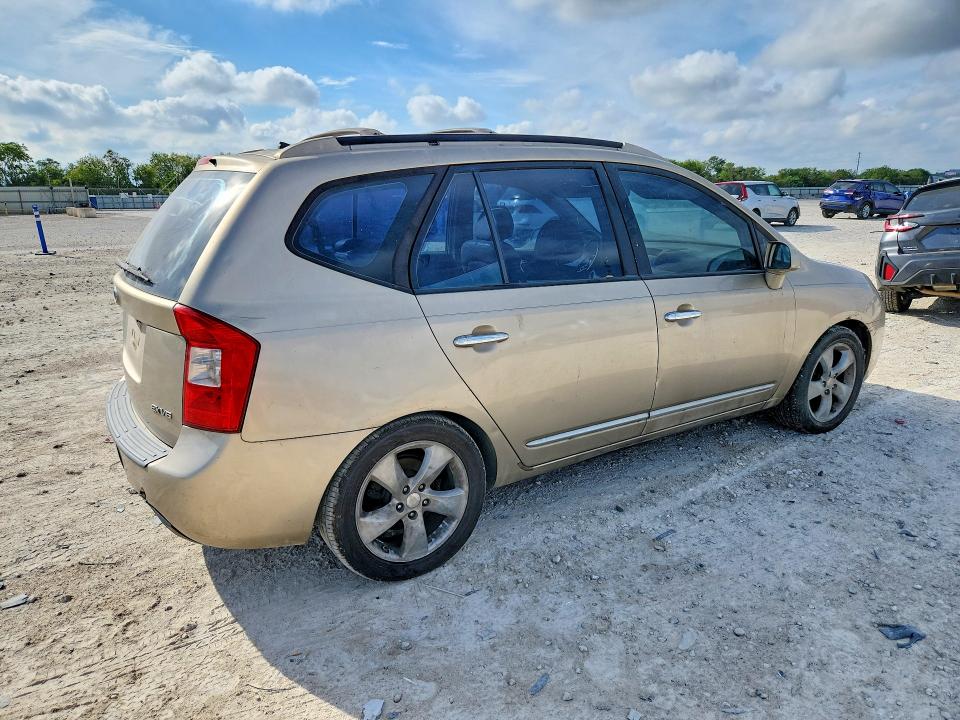 Photo 3 from auction – 2007 KIA RONDO with VIN KNAFG526777089276
