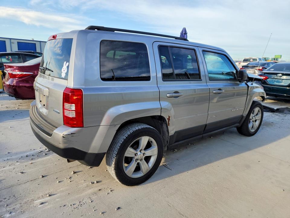 Photo 3 from auction – 2016 JEEP PATRIOT with VIN 1C4NJPFBXGD576931