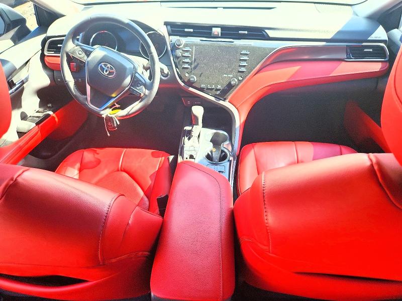 Снимка 8 от търг – 2019 TOYOTA CAMRY с VIN 4T1B61HK6KU810582