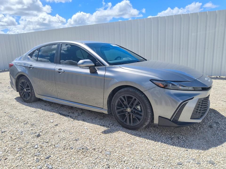 Zdjęcie 4 z aukcji – 2025 TOYOTA CAMRY z VIN 4T1DAACK8SU627487