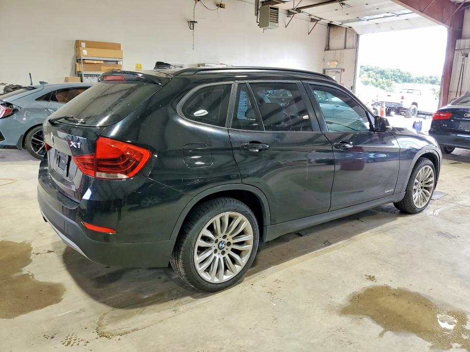Foto 3 de la subasta – 2014 BMW X1 con VIN WBAVL1C58EVY11725