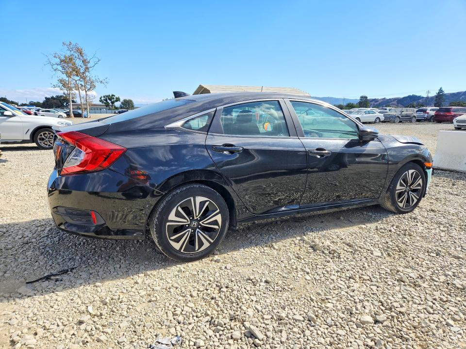 Photo 3 from auction – 2016 HONDA CIVIC with VIN 19XFC1F31GE214960