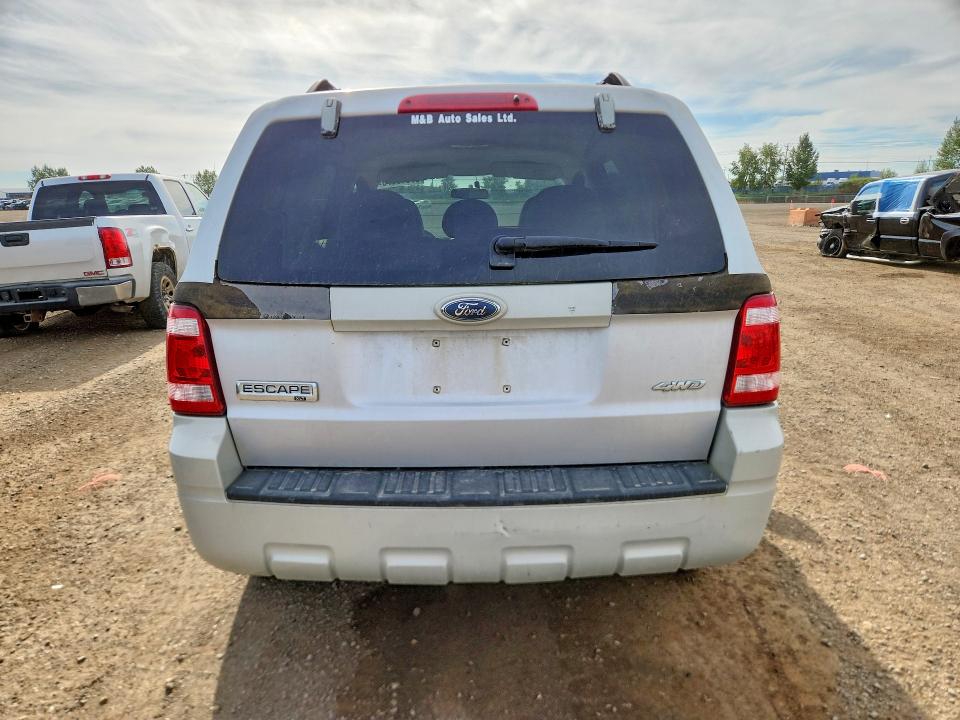 Zdjęcie 6 z aukcji – 2008 FORD ESCAPE z VIN 1FMCU93128KE28206
