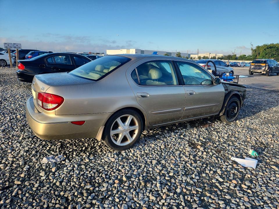 Photo 3 from auction – 2004 INFINITI I35 with VIN JNKDA31A04T208051
