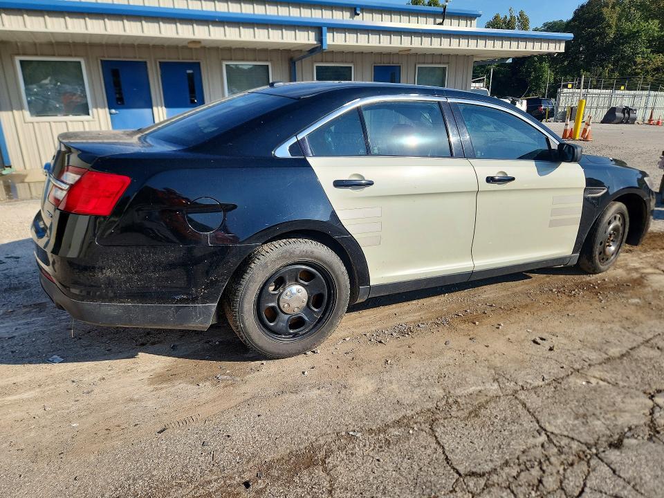 Снимка 3 от търг – 2016 FORD TAURUS с VIN 1FAHP2MK9GG103463