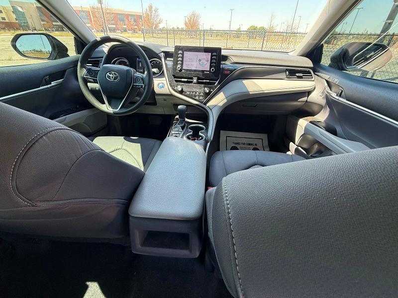 Photo 9 from auction – 2022 TOYOTA CAMRY with VIN 4T1C31AK3NU574100