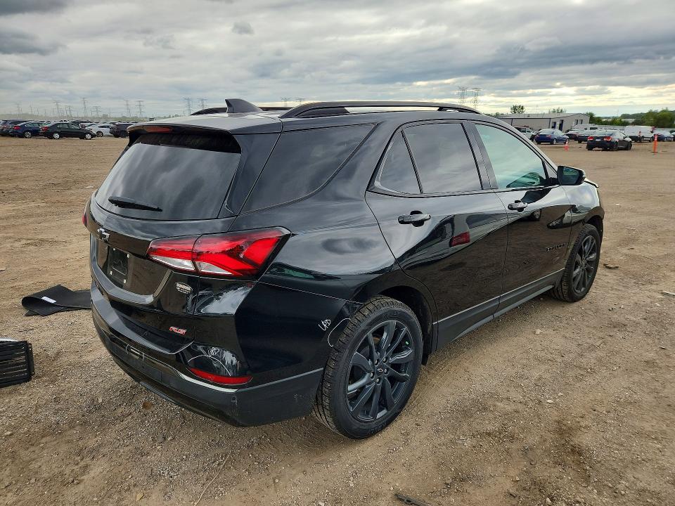 Photo 3 from auction – 2022 CHEVROLET EQUINOX with VIN 2GNAXMEV5N6132592